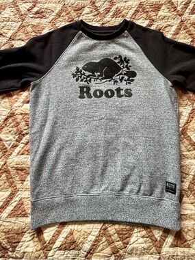 Roots Crewneck Sweatshirt in Gray and Black